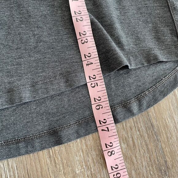 Lululemon Men’s Lululemon 5 Year Basic Tee in Heathered Black - Picture 8 of 11